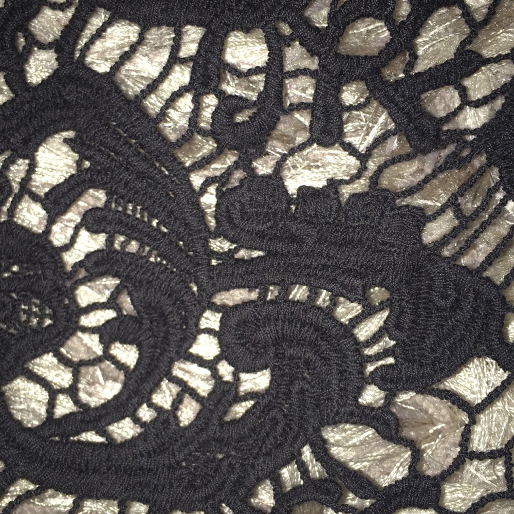 Black Patterned Top - image 3